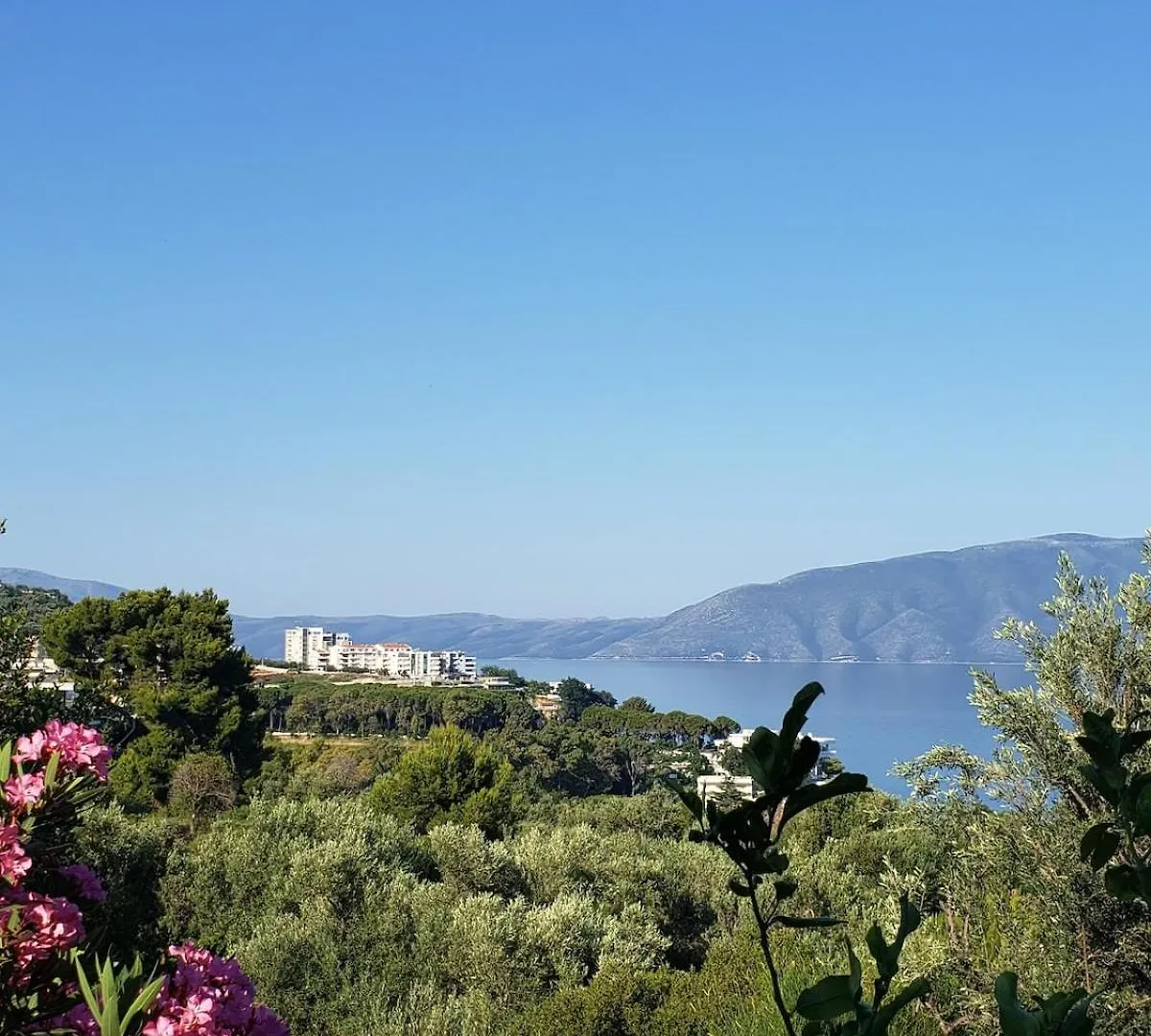 Angela Village Vlore